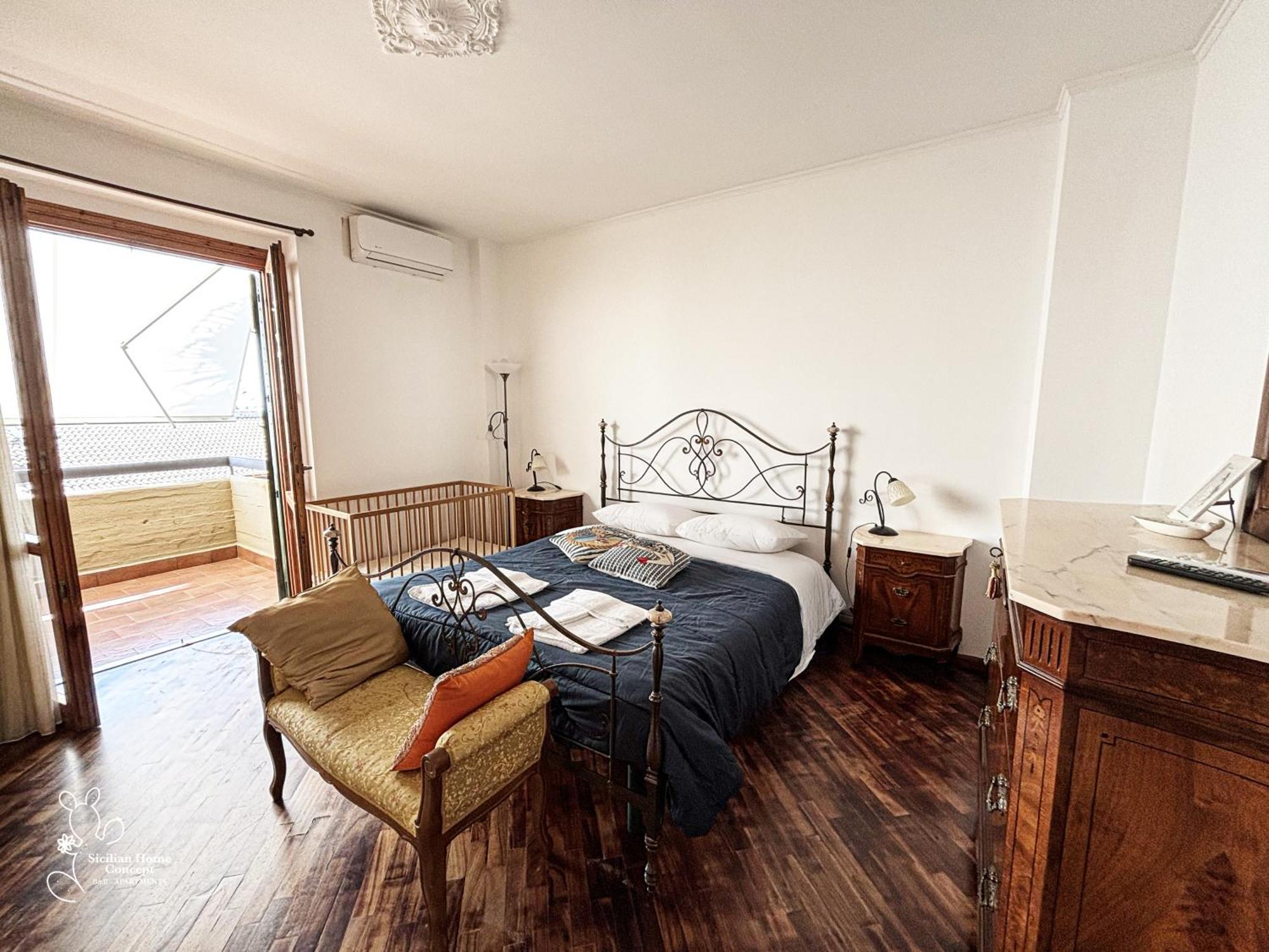 Sicilian Home 아치카스텔로 외부 사진